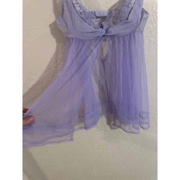 Victoria’s Secret Purple Semi Sheer Floral Twist Front Négligée - Picture 3 of 10